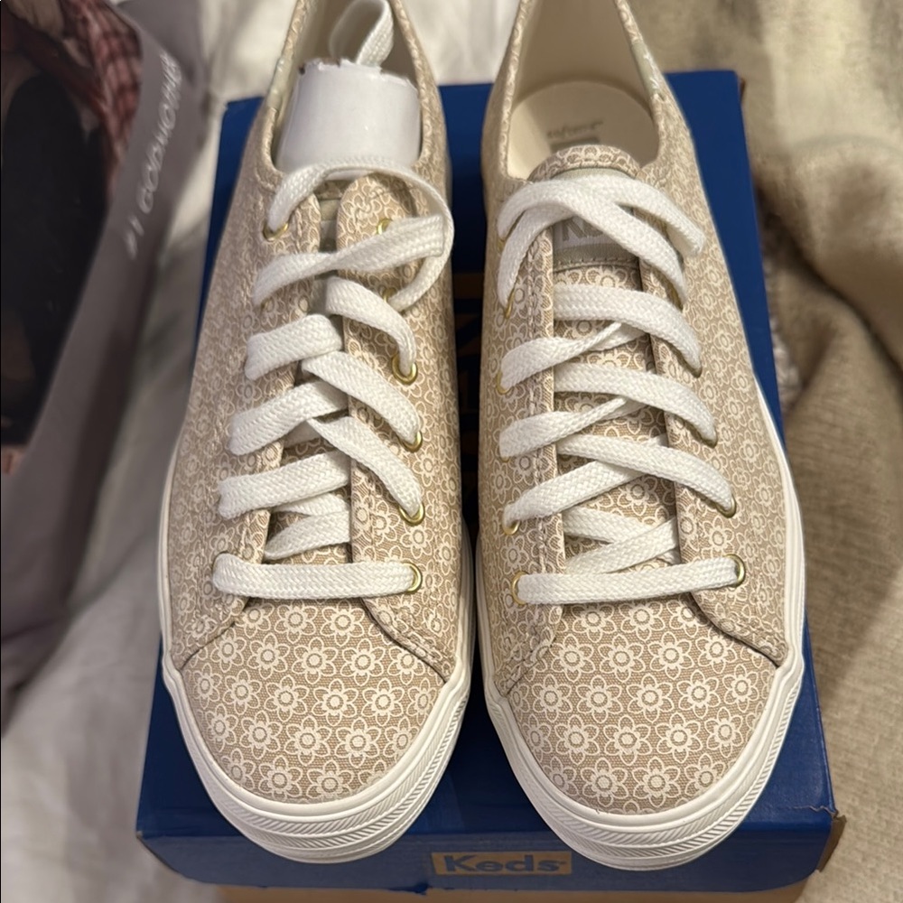 KEDS: Floral Tan Sneakers